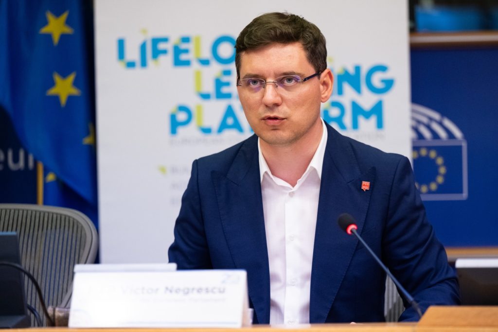 Victor Negrescu, europarlamentar PSD, critică lipsa de transparență în procesul decizional privind acordul comercial UE-Mercosur Critici dure la adresa guvernului și a compartimentelor decizionale din România privind poziția țării în cadrul acordului economic negociat între Uniunea Europeană și țările din Mercosur au fost formulate recent de către Victor Negrescu, europarlamentar PSD