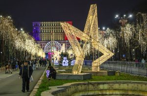Bucureștiul a cheltuit 8 milioane lei pentru iluminatul festiv de Crăciun