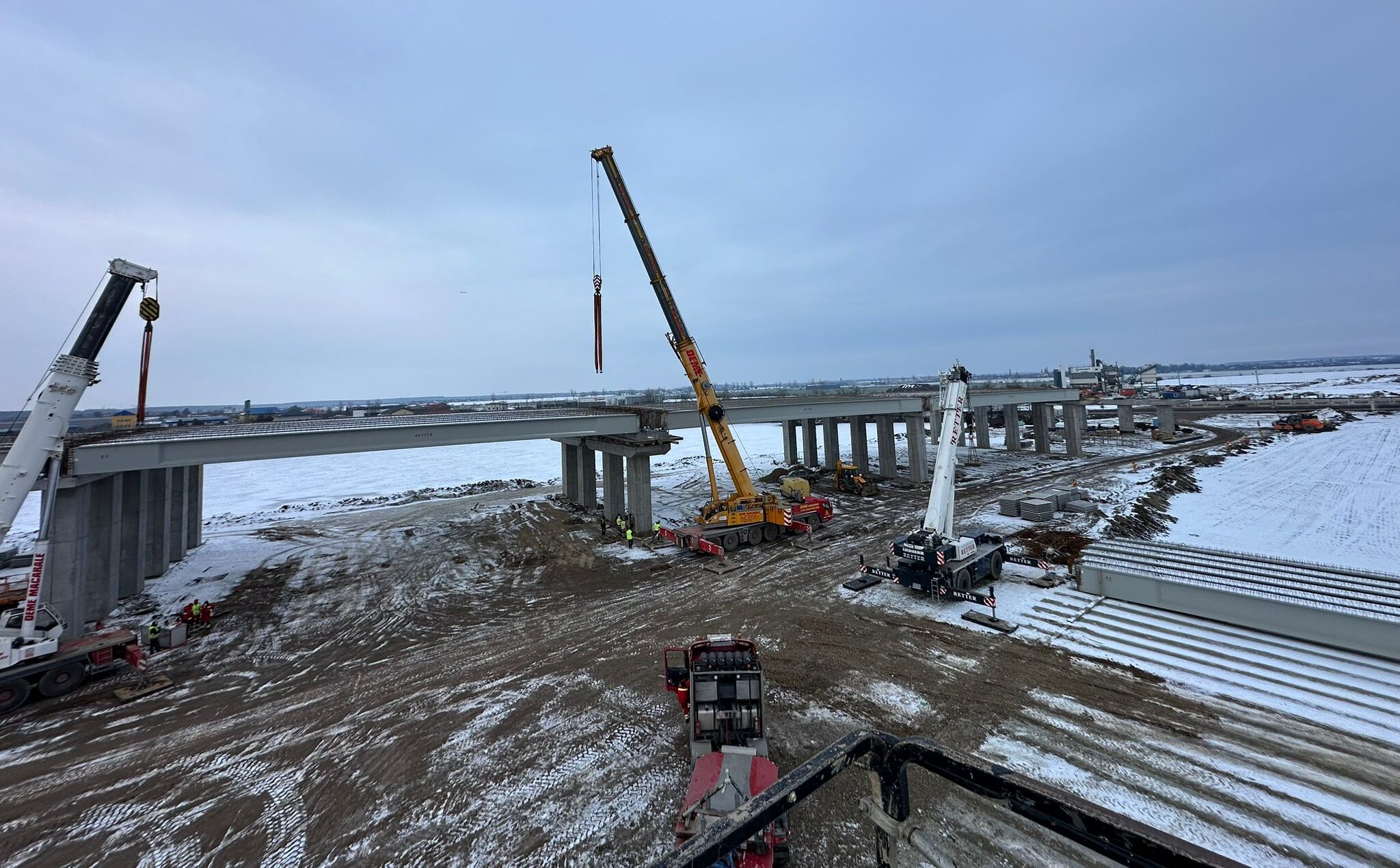 Lucrările pe șantierul lotului 1 al Autostrăzii A0 Nord și-au reluat ritmul, oferind speranța unei deschideri anticipate a segmentului dintre N1A (Mogoșoaia – Buftea) și DN1 (Corbeanca)