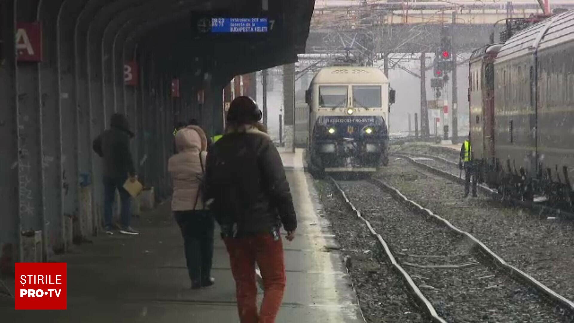 CFR SA ia măsuri speciale între 17 și 21 ianuarie din cauza vremii severe CFR SA a anunțat astăzi activarea unor măsuri speciale pentru perioada 17–21 ianuarie, în contextul unei avertizări de vreme deosebit de rece la nivel național