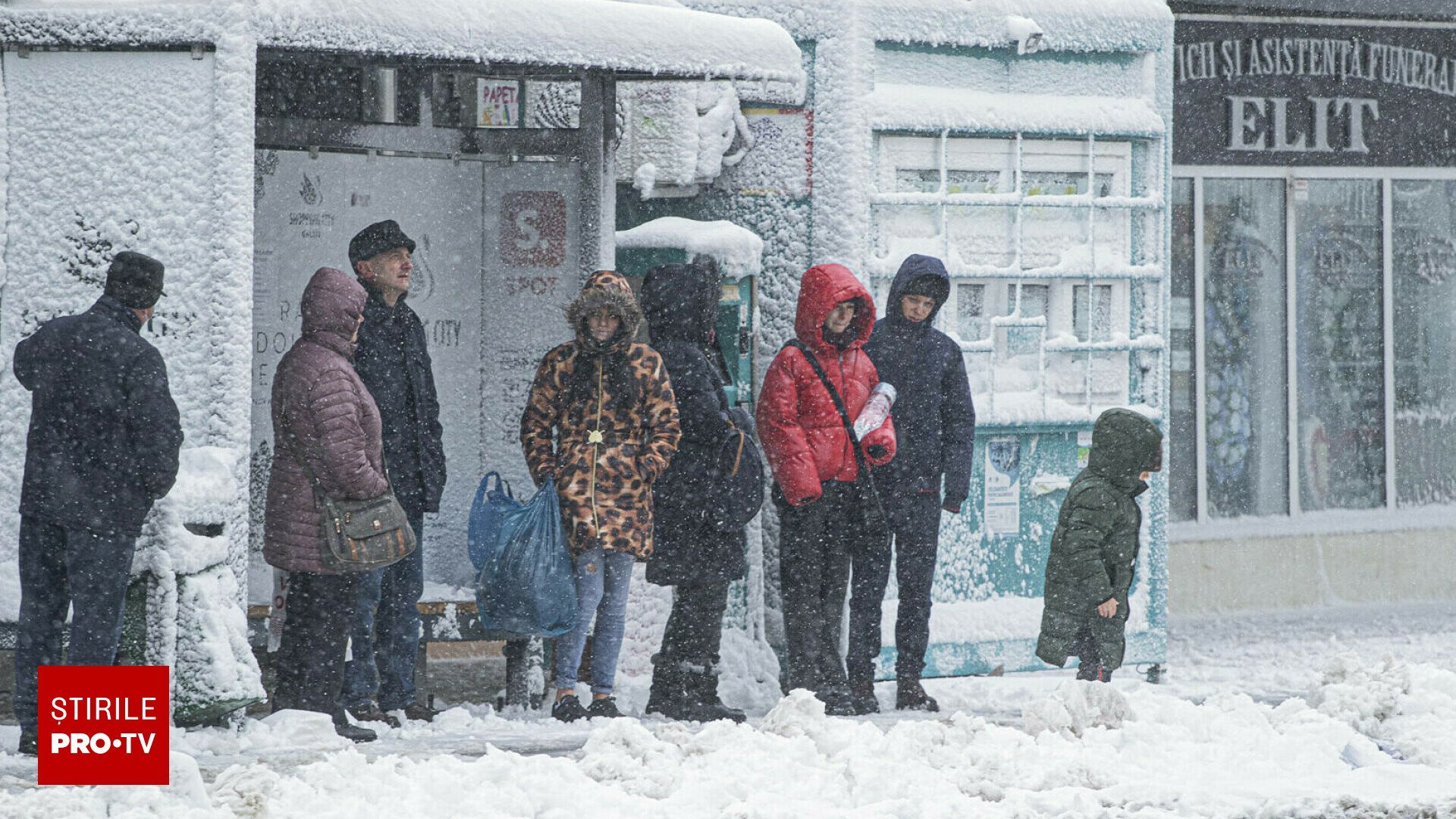 Alertă meteorologică în București: vreme deosebit de rece și ninsori Capitala României este sub incidența unui mesaj de informare meteorologică care aduce vreme deosebit de rece, precipitații mixte, polei și ninsori, anunță meteorologii