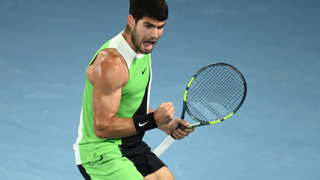 Alcaraz rompe otra barrera y pisa por primera vez las semifinales en el Open de Australia