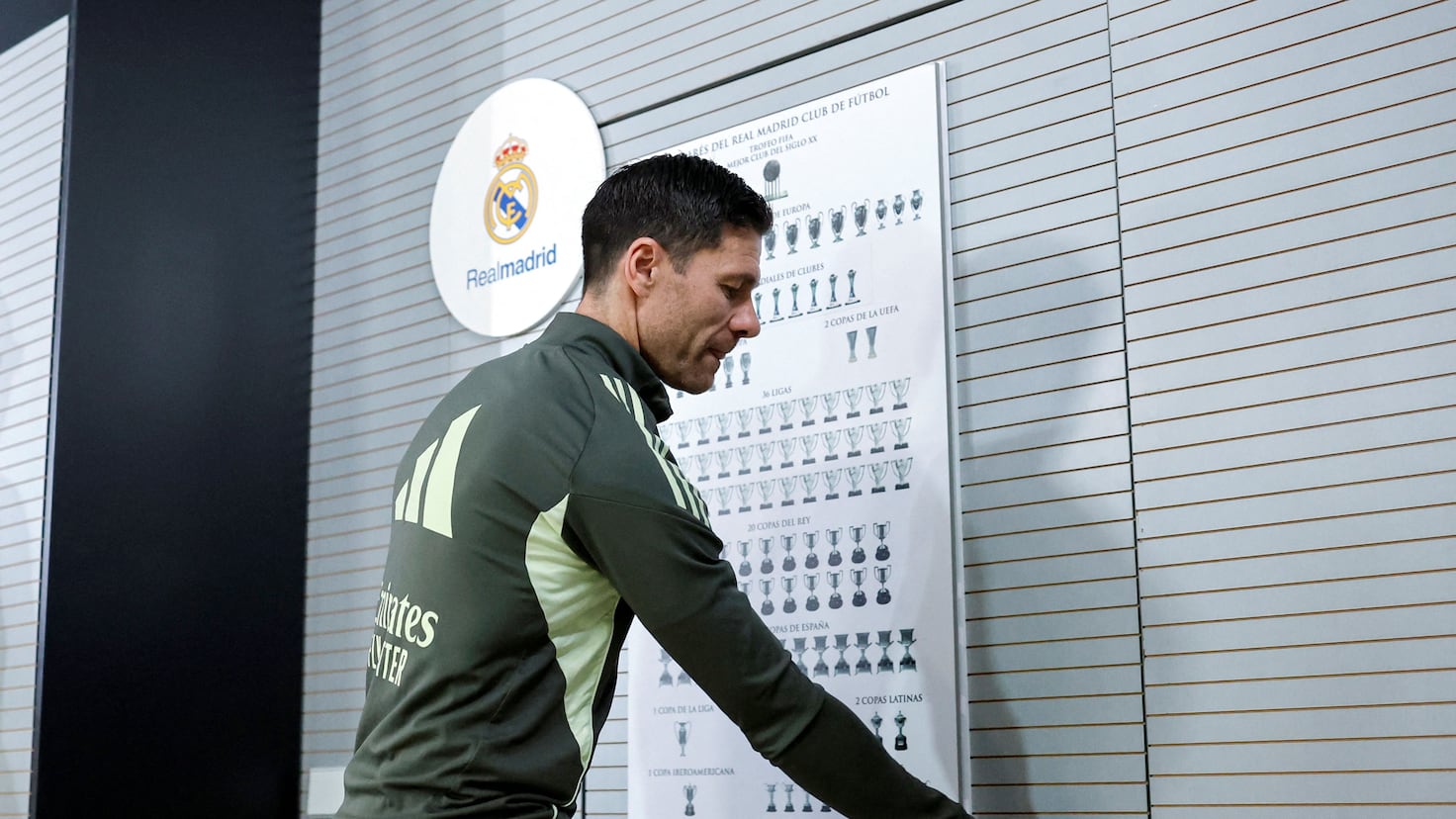 Xabi Alonso părăsește Real Madrid: O despărțire amiabilă Xabi Alonso nu mai este antrenorul echipei de fotbal Real Madrid