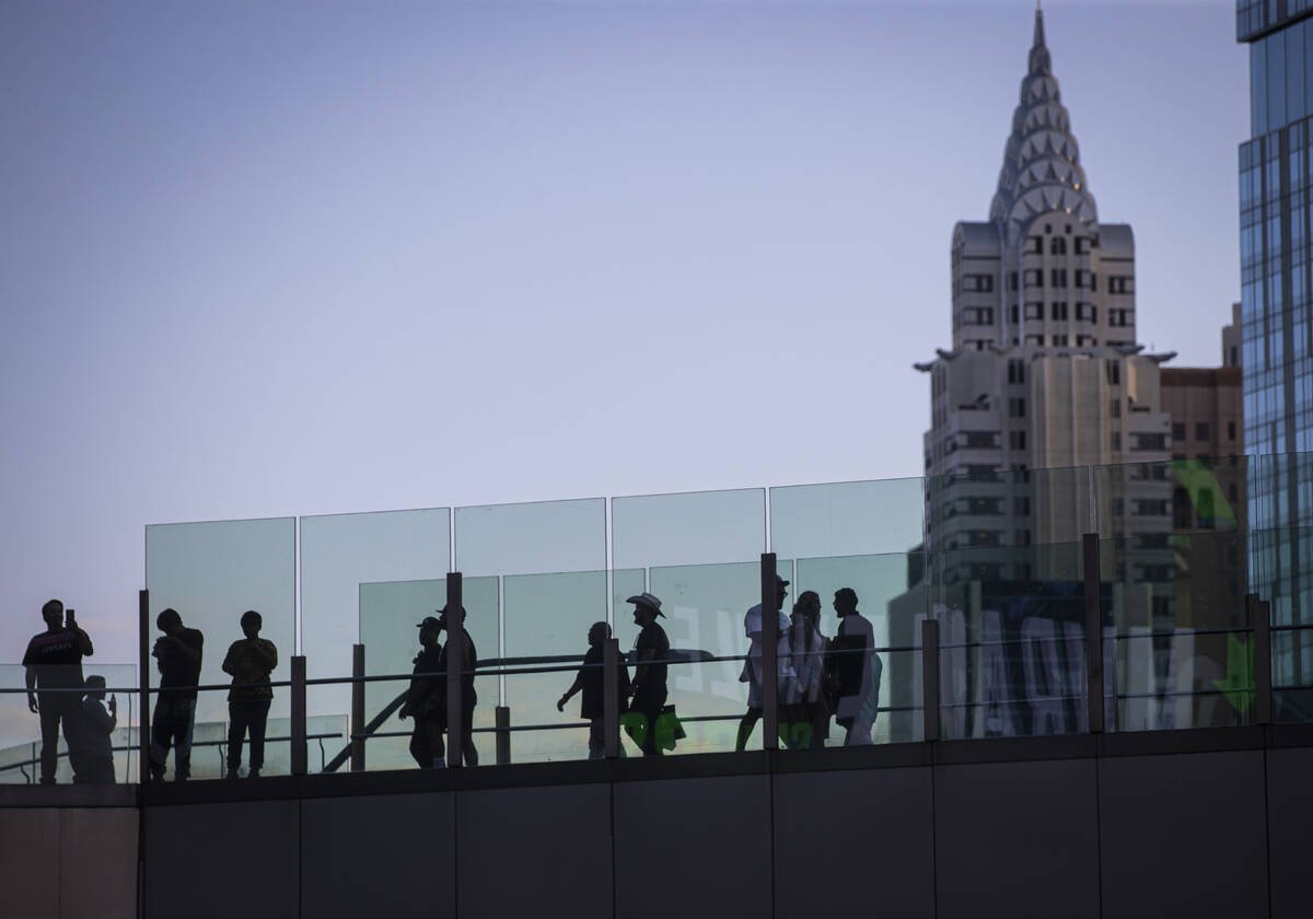 Cei mai mari lideri ai turismului din Las Vegas preconizează o revenire în 2026