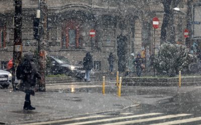 Cod galben de ger în 13 județe. ANM anunță lapoviță și polei în mare parte din țară, până vineri / Cum e vremea la București