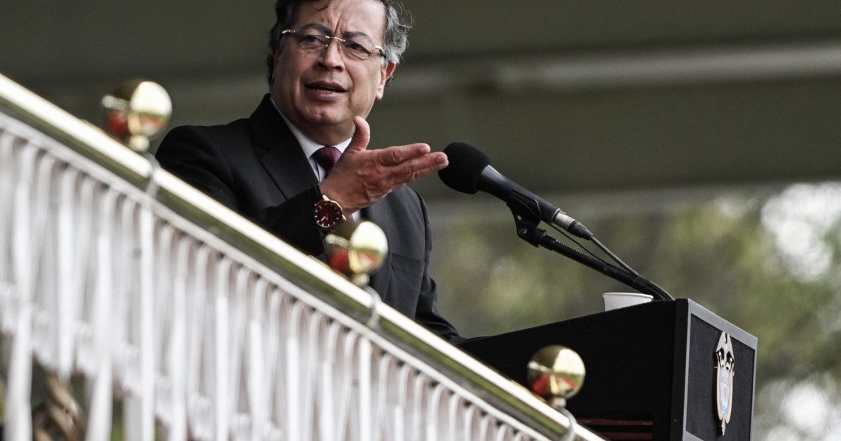 Amenințările lui Trump, provocări pentru președintele Columbiei, Gustavo Petro Președintele columbian Gustavo Petro a reacționat vehement la recentele amenințări formulate de Donald Trump, declarând că ar fi dispus să „ia din nou armele” pentru apărarea patriei sale