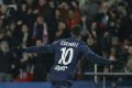 les joueurs du LOSC s’inclinent devant Ousmane Dembélé