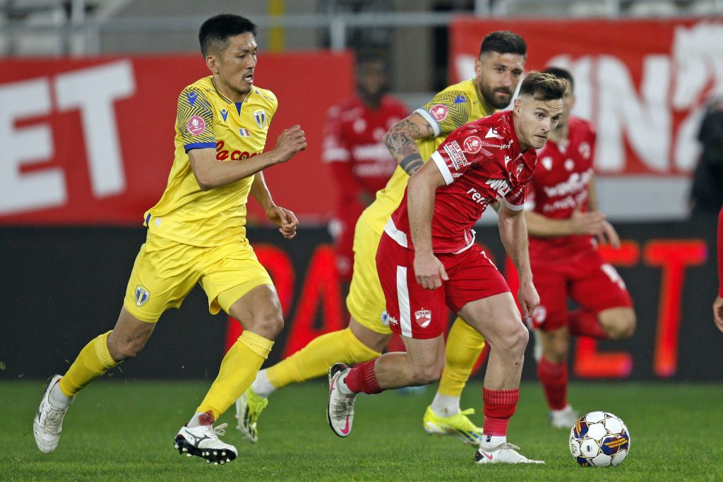 Dinamo și Petrolul se pregătesc pentru duelul cu numărul 99!