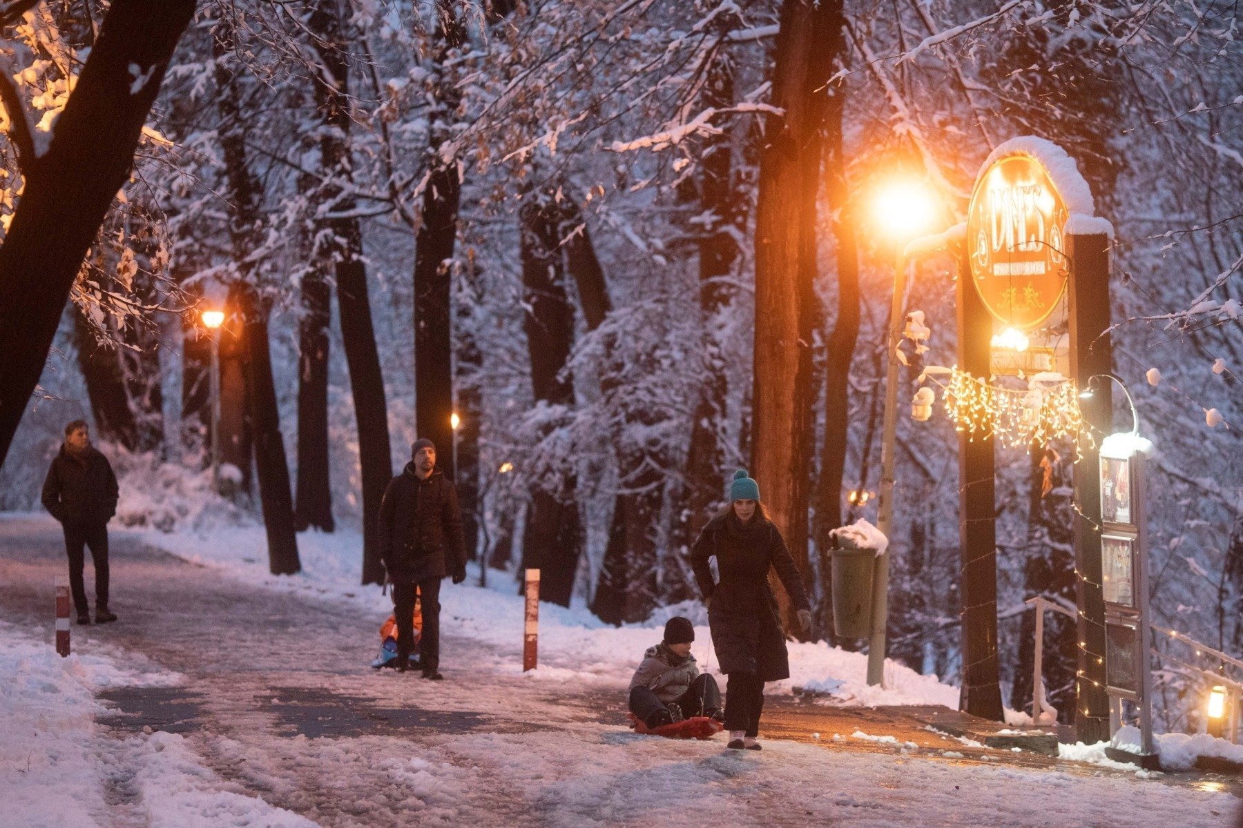 Valul de frig pătrunde în România, anunțând o săptămână de temperaturi extrem de scăzute, cu meteorologi care avertizează că valorile termice vor fi mai coborâte decât cele obișnuite pentru această perioadă a anului