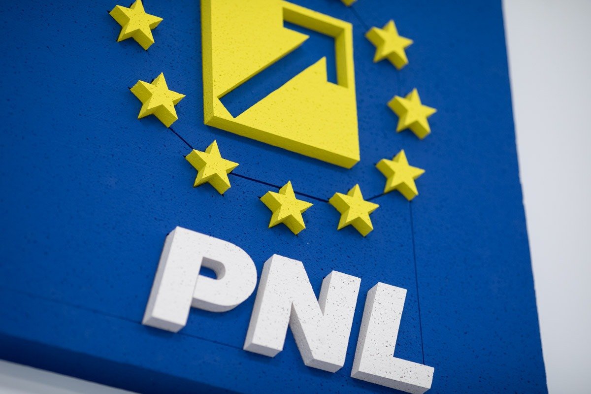 PNL, întrunire crucială la Sibiu: Decizii după tensiunile cu PSD Biroul Permanent Național al Partidului Național Liberal (PNL) se va reuni vineri și sâmbătă la Sibiu, conform unei decizii luate în cadrul ultimei ședințe a conducerii liberale