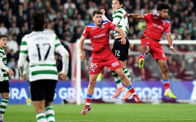 Galo de peito feito empurrou leão às cordas (crónica)