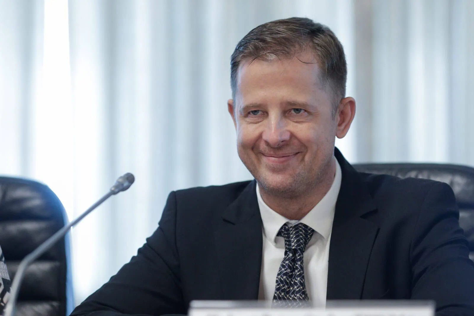 Primarul din Bragadiru, Gabriel Lupulescu (PNL), a declarat recent într-un videoclip publicat pe rețelele sociale că majorarea taxelor și impozitelor locale nu reprezintă o decizie luată de administrația locală, ci o consecință directă a deciziilor luate la nivel guvernamental