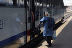 CFR Călători schimbă orarul a două trenuri pe ruta București-Budapesta