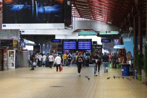 CFR Călători schimbă circulația a 24 de trenuri din Gara de Nord