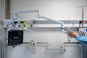 Medicii din spitalele din București primesc șpagă? Mărturii Reddit: „Situația s-a îmbunătățit”