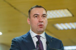 Ministrul Energiei: 75.000 de apartamente din București rămân zilnic fără apă caldă; tone de apă se pierd în pământ în fiecare oră