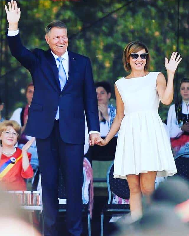 Klaus-Iohannis-Carmen-Iohannis-Facebook.jpg