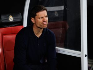 Negocieri surprinzătoare cu Xabi Alonso: o lovitură neașteptată!