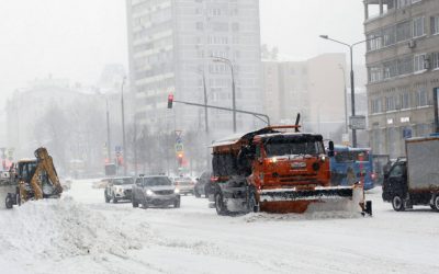 Moscova se confruntă cu cele mai mari ninsori din această iarnă: zăpadă de 30 de centimetri, zboruri anulate, drumuri închise