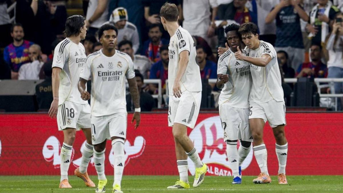 tres goles en ocho minutos cuando el árbitro había dato tres