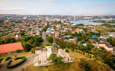 Municipiul-Tulcea-Privelistea-de-la-Monumentul-Independentei.jpg