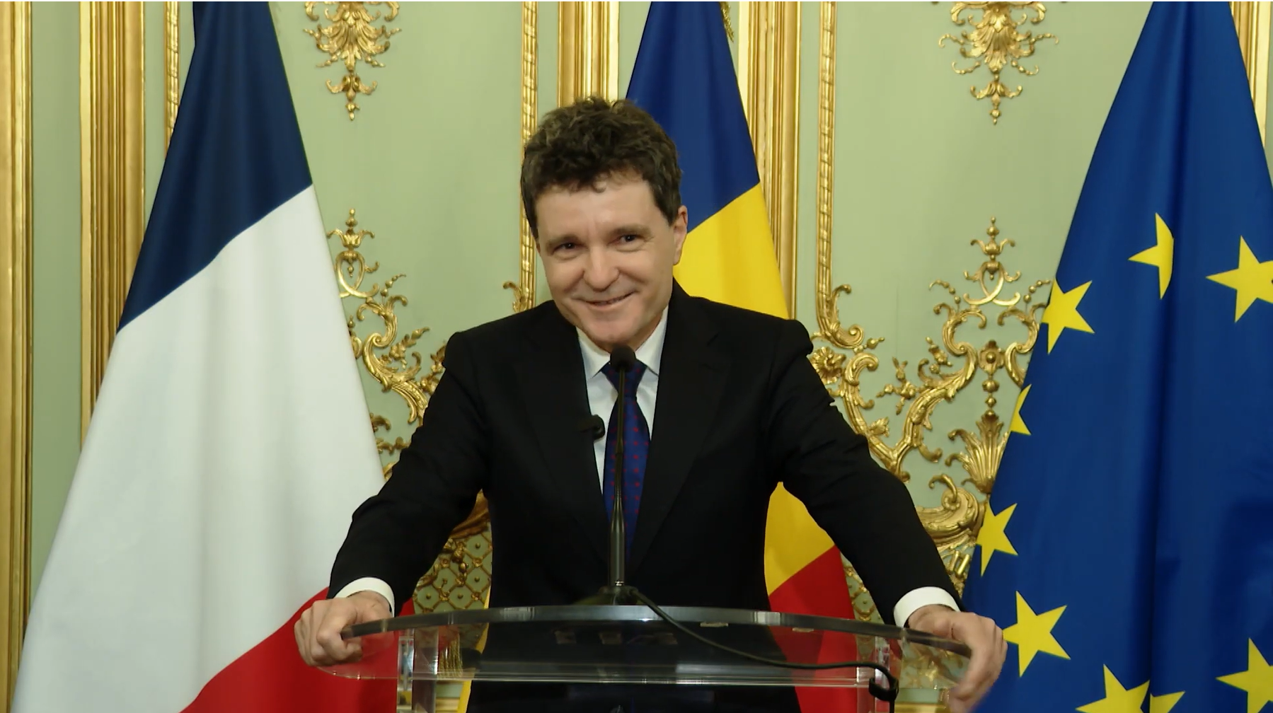 Președintele României, Nicuşor Dan, a afirmat, joi, înainte de Consiliul European informal de la Bruxelles, că această relaţie transatlantică, între Europa şi România, este crucială