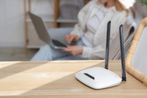 Ce gustări și obiecte să eviți lângă routerul Wi-Fi