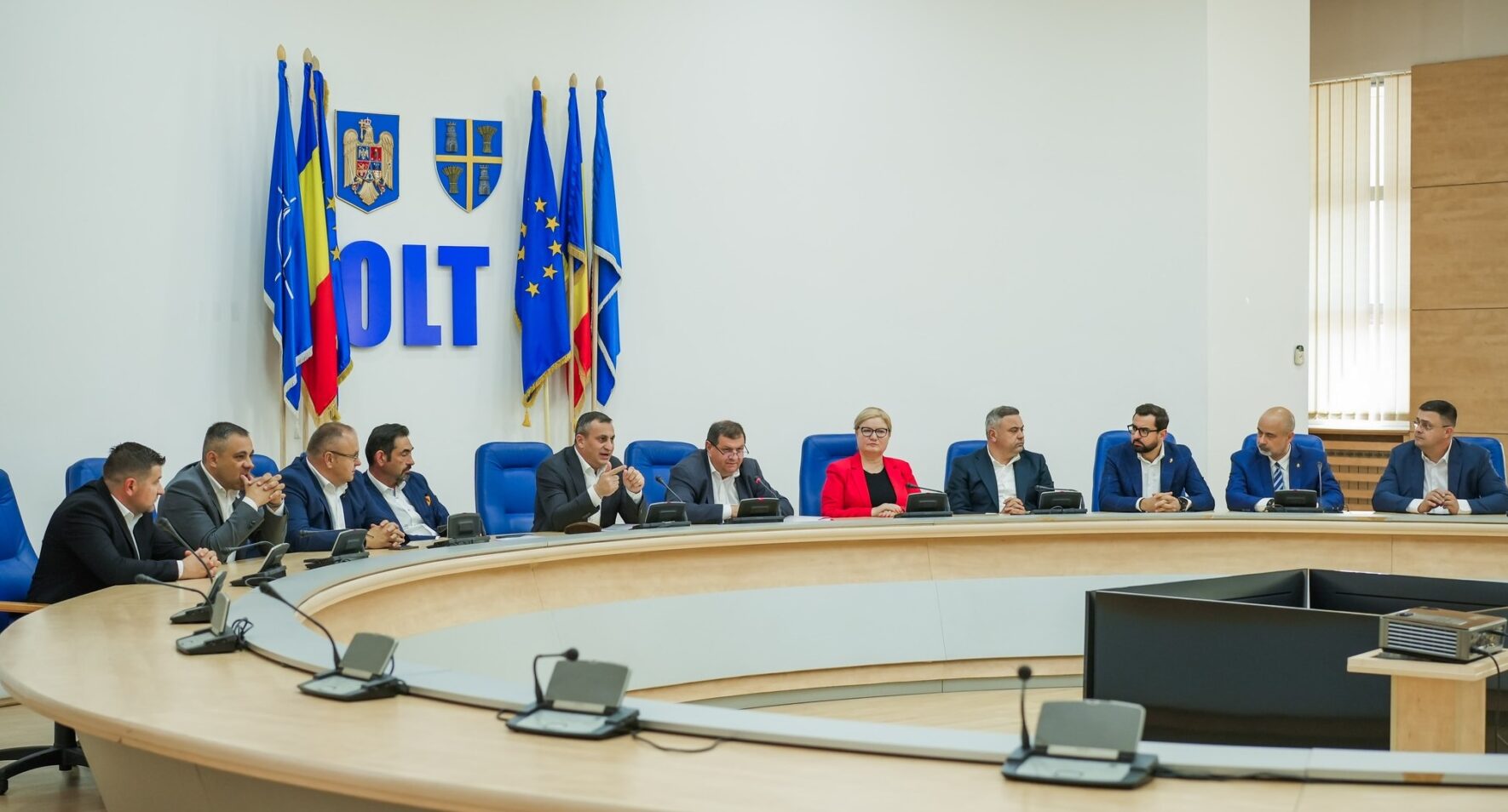 Președintele PSD Olt, Marius Oprescu, a afirmat joi, după ședința Consiliului Județean, că formațiunea pe care o conduce nu va susține formarea unui guvern minoritar în eventualitatea unei decizii de înlocuire a actualei coaliții de guvernare
