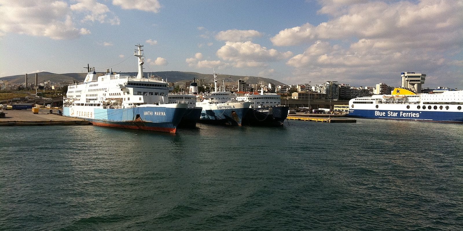 Piraeus-port-credit-David-Broad-CC-BY-30-Wikimedia-Commons-.jpeg