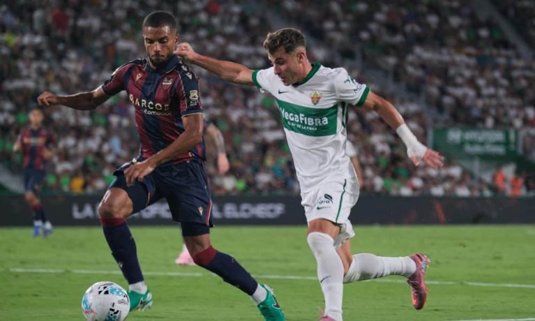 Raghouber debutează cu Levante, Elche își întărește apărarea cu Pedrosa și Santiago