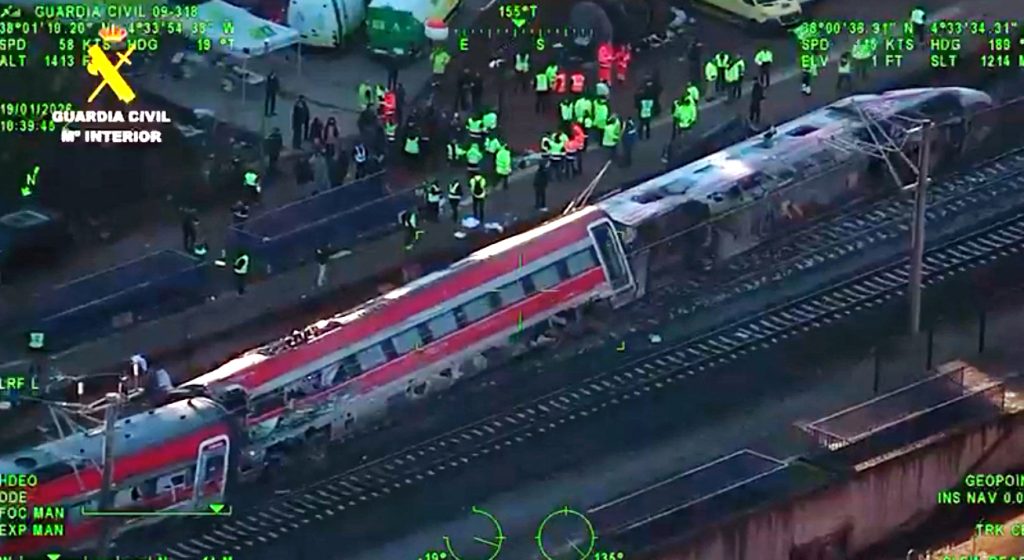 Un român era într-un apel video când trenul din Spania a deraiat. „Haos total” la locul tragediei