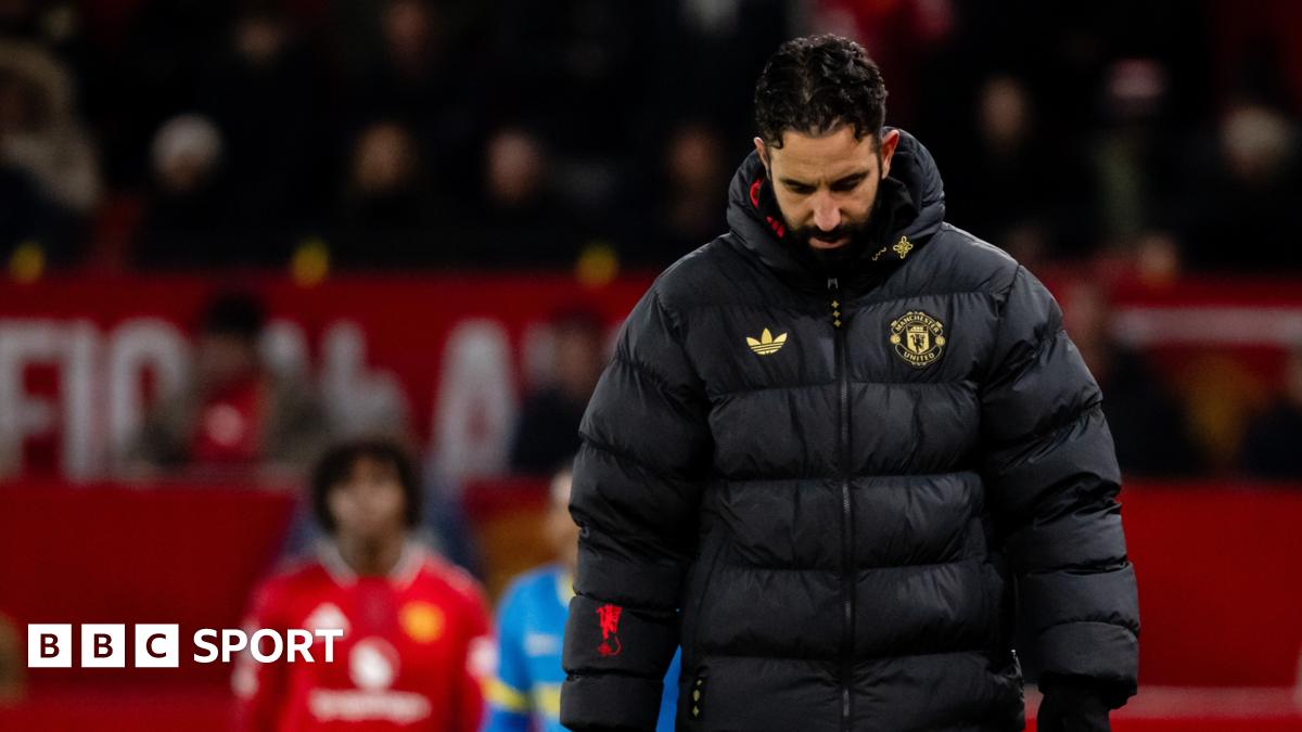 Amorim a restricționat libertatea jucătorilor, afectând performanța echipei La scurt timp după instalarea sa pe banca tehnică a clubului Manchester United, antrenorul portughez Rúben Amorim a implementat un sistem tactic bazat pe o structură clară, dar rigidă, care a dus la o scădere semnificativă a libertății individuale a jucătorilor