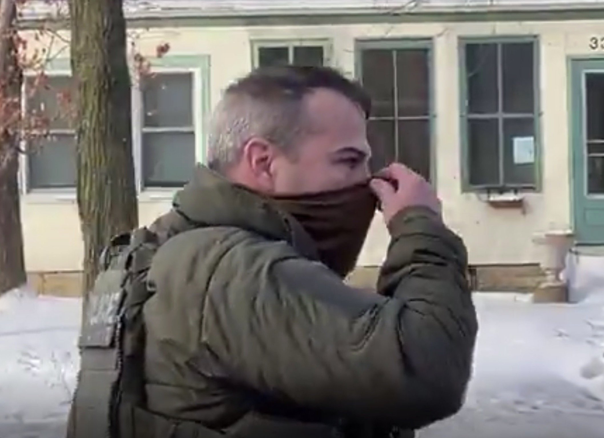 Imagini incredibile cu momentul tragic în care o femeie a fost împușcată mortal de agenți ICE, surprinse de un telefon mobil Un nou clip video, obținut de publicația Alpha News din Minnesota, scoate la lumină detalii tulburătoare despre incidentul mortal petrecut pe 7 ianuarie în Minneapolis, în timpul unei operațiuni federale