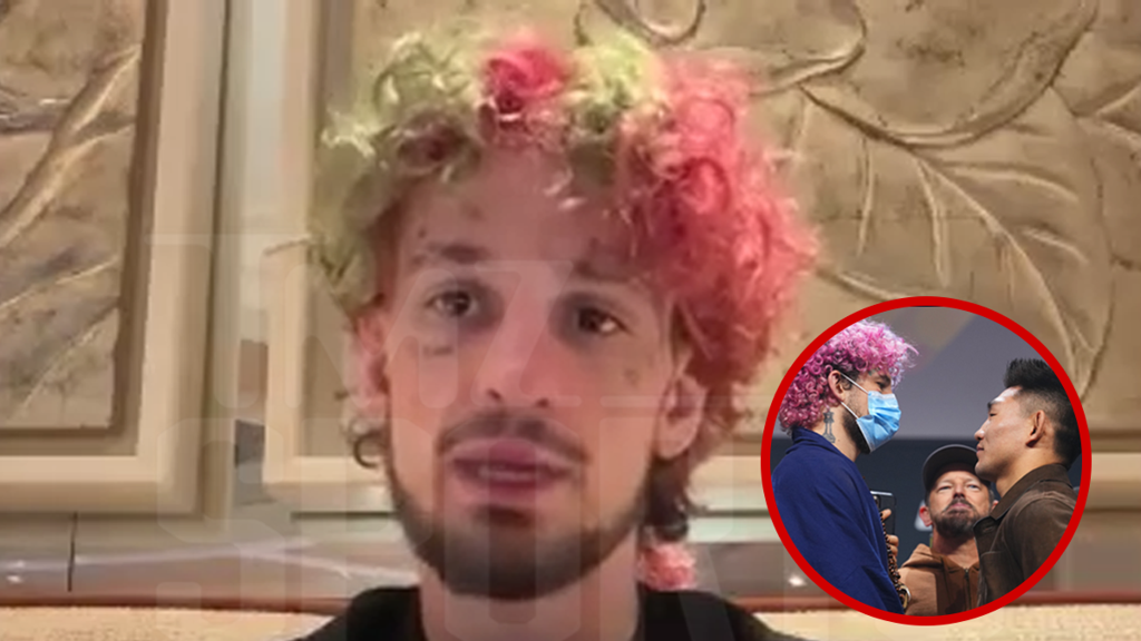 Sean O’Malley, între controverse și asumare: Apologia din fața lui Song Yadong Sean O’Malley, luptătorul de MMA și fost campion, a generat recent un val de reacții în jurul său, după ce a apărut la fața cu adversarul său, Song Yadong, purtând o mască medicală