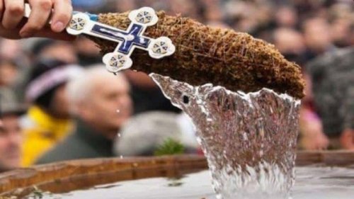 Ediții speciale „Universul credinței” la TVR 1 pentru sărbătorile de iarnă Pe 6 ianuarie, TVR 1 va aduce telespectatorilor ediții speciale ale emisiunii „Universul credinței”, dedicate marilor sărbători creștine