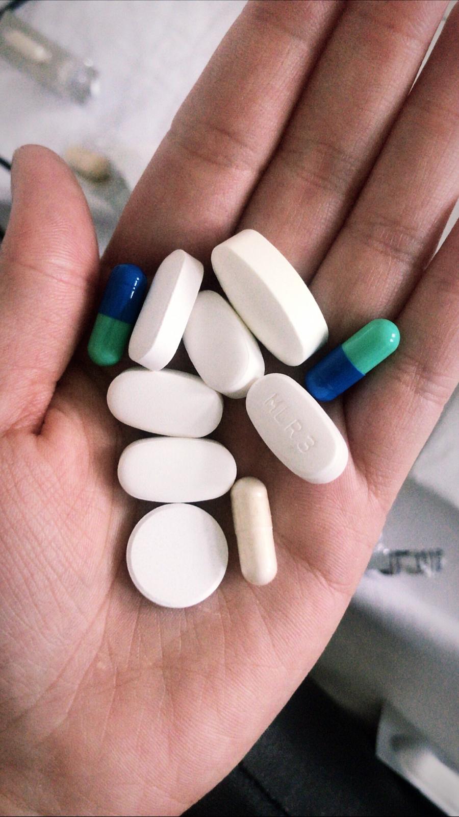 Pacienți internați la Spitalul Reșița achită tratamente, din cauza lipsei medicamentelor sau a polipragmaziei, confirmă managerul