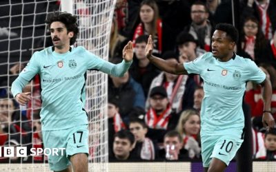 Athletic Club 2-3 Sporting CP: Sporting score dramatic winner to finish in top eight