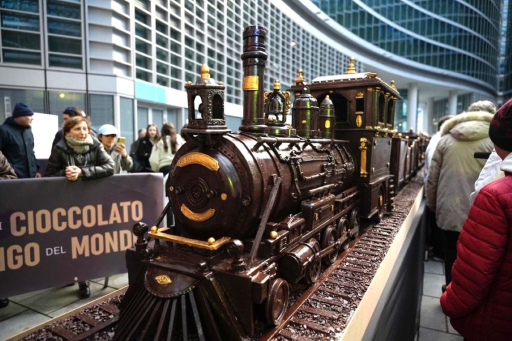 Winter Games Express, cel mai lung tren de ciocolată, a fost prezentat la Milano înainte de JO Milano-Cortina 2026