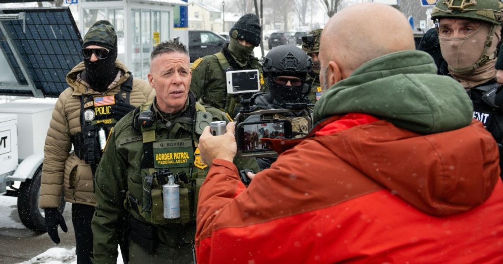 Suspendarea accesului lui Gregory Bovino, o decizie controversată Departamentul de Securitate Internă din Statele Unite (DHS) a decis, cu efect imediat, să suspendă accesul comandantului Patrulei de Fronteză, Gregory Bovino, la conturile sale de pe rețelele sociale