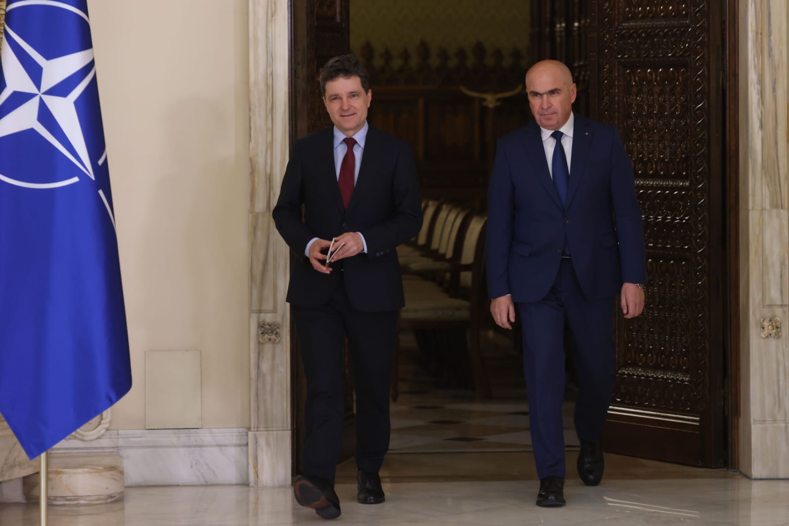 Președintele României, Nicușor Dan, a semnat miercuri decretele care marchează o schimbare semnificativă în postura ministrului Educației, în contextul unei perioade de incertitudine politică și reforme în învățământul național