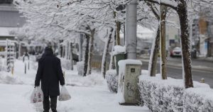 Ger și ninsoare în București: prognoză de 15 cm de zăpadă.