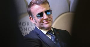 „Ochelarii de soare ai lui Macron de la Davos: simboluri și scandaluri”