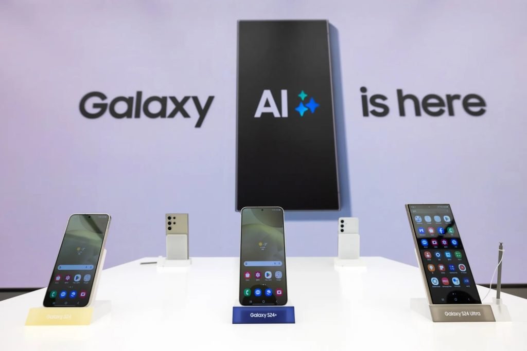 Samsung și AI: O Revoluție pe Piața Globală a Smartphone-urilor Anunțul făcut de Samsung la CES 2026 marchează un punct de cotitură în strategia companiei și în modul în care tehnologia va fi integrată în dispozitivele mobile