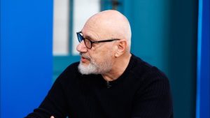 Poliția a împușcat doi câini agresivi la casa doctorului Cristian Andrei