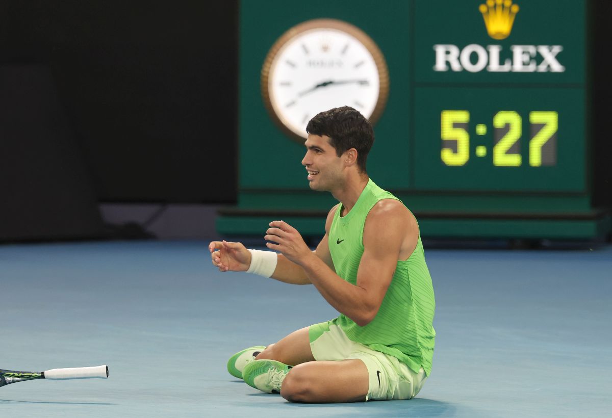 Carlos Alcaraz a scris istorie vineri, 30 ianuarie 2026, devenind protagonistul celei mai lungi semifinale din istoria Australian Open
