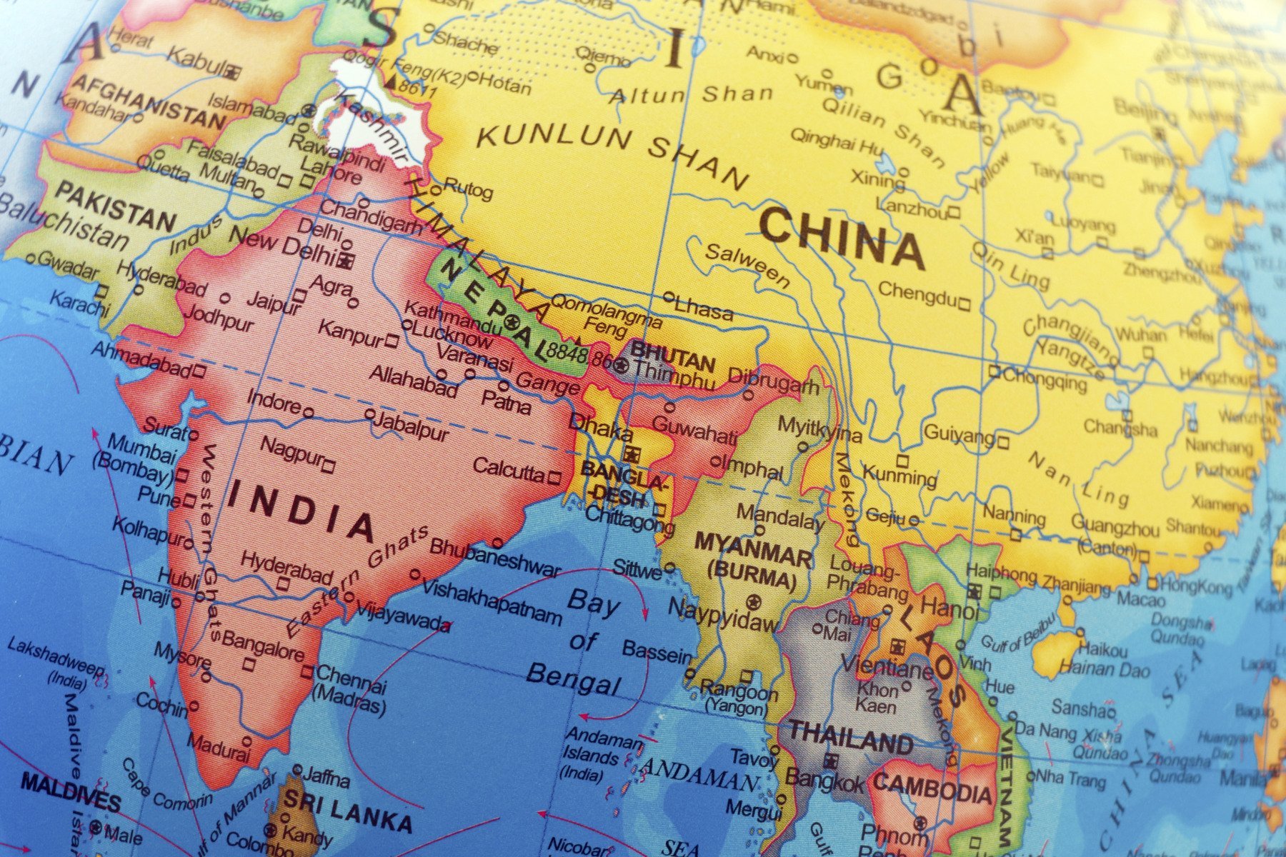 Șapte străini reținuți în India, acuzați de antrenarea rebelilor din Myanmar Poliția antiteroristă indiană (NIA) a arestat șase cetățeni ucraineni și un american