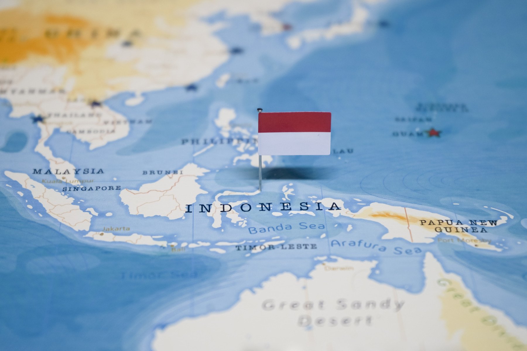 Un avion cu pasageri dispărut sâmbătă pe o insulă din Indonezia a declanșat o operațiune de căutare de amploare, în ciuda condițiilor meteo dificile și a lipsei de contact radio cu aeronava