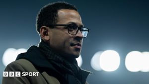 Chelsea îl numește pe Liam Rosenior ca noul antrenor al echipei