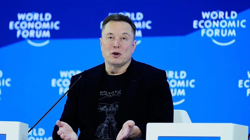 Elon Musk a urcat recent pe scena Forumului Economic Mondial de la Davos, într-un moment în care lumea economiei și tehnologiei pare să traverseze o criză de înțelepciune și predictibilitate