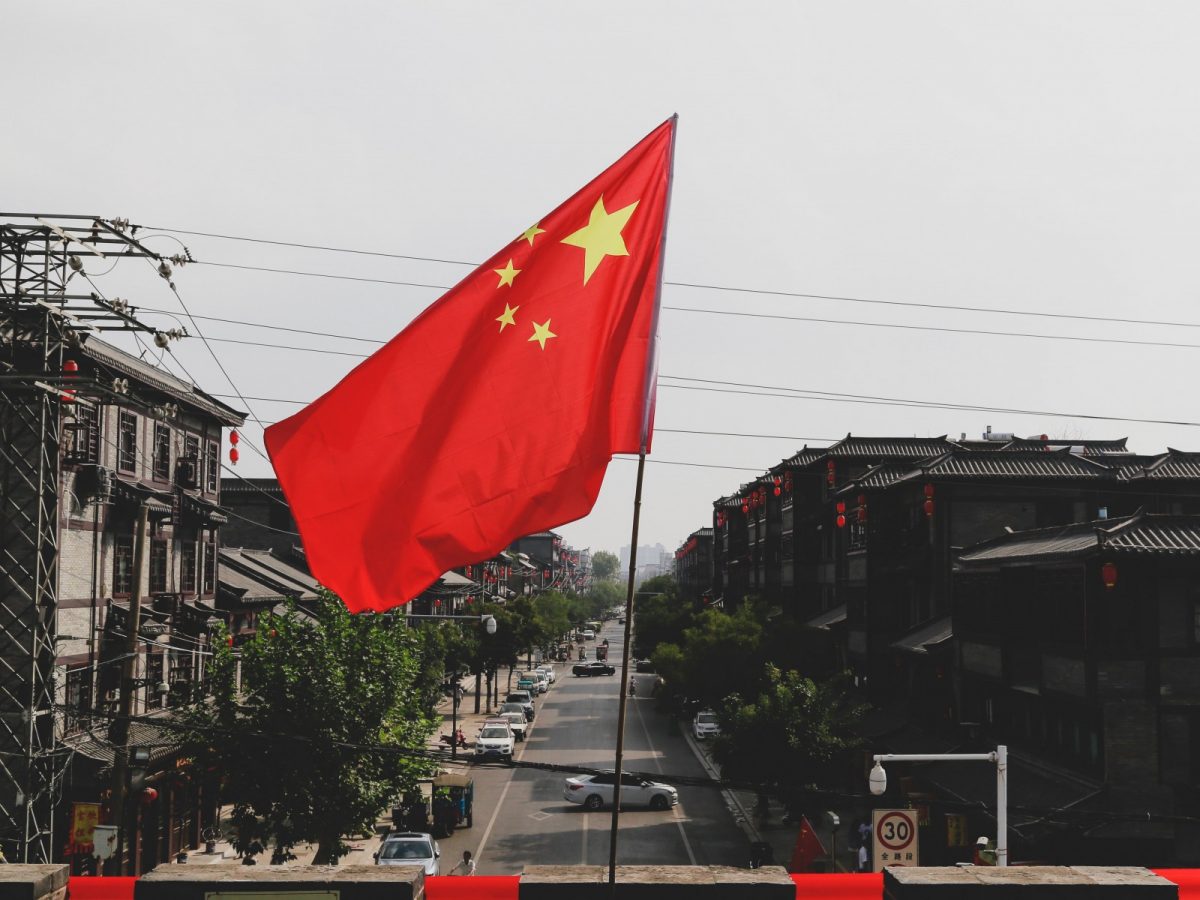 China legiferează o „identitate națională comună”, stârnind controverse China a adoptat o lege menită să promoveze o „identitate națională comună” pentru cele 55 de minorități etnice ale țării